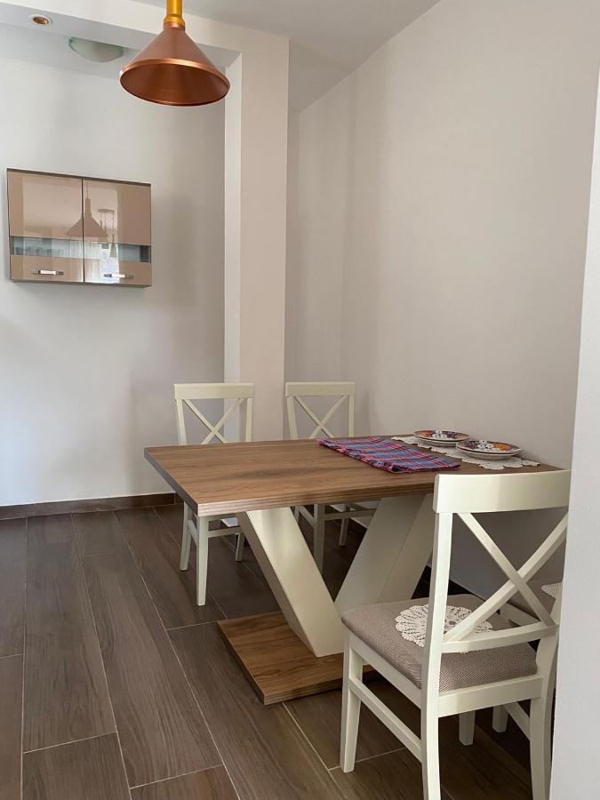 Apartmani Vila Cetinje Buitenkant foto
