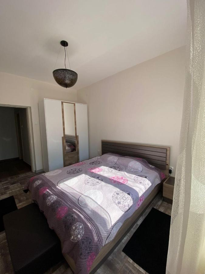 Apartmani Vila Cetinje Buitenkant foto