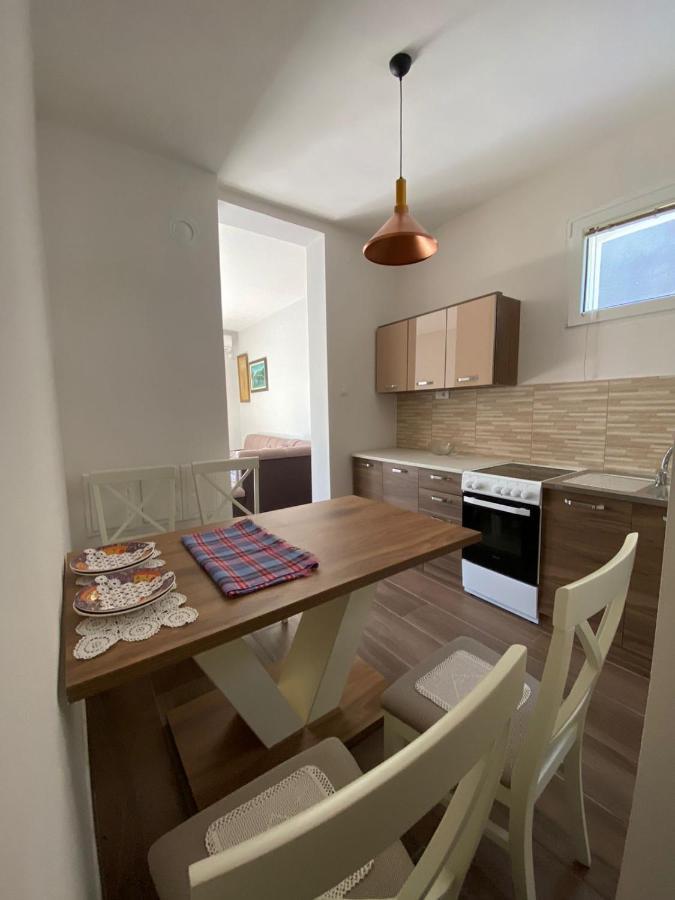 Apartmani Vila Cetinje Buitenkant foto